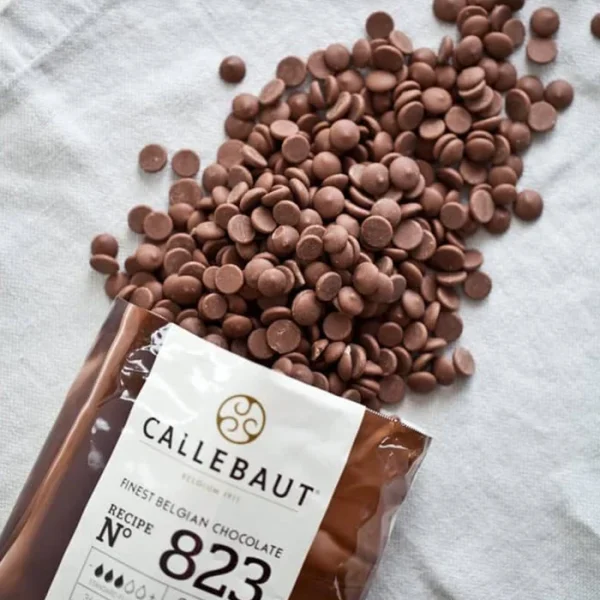 Ciocolata cu lapte Barry Callebaut® 823, 33.6%, 0.4 kg
