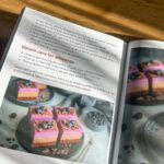 Carte tipărită "Torturi simple și alte deserturi de casă" % Preț PROMO la Lansare - imagine 5